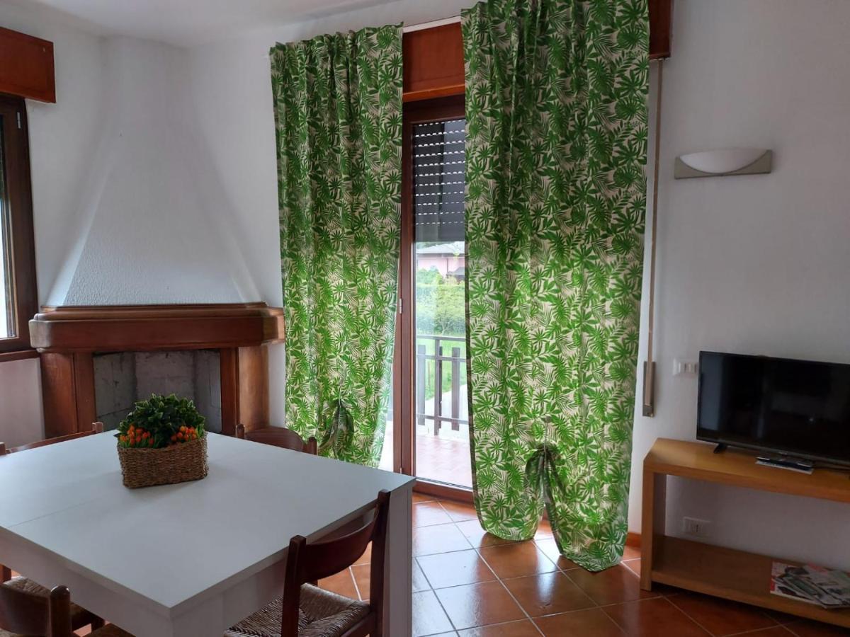 Bnbook Casa Dei Peschi - Lago Di Monate Cadrezzate ภายนอก รูปภาพ